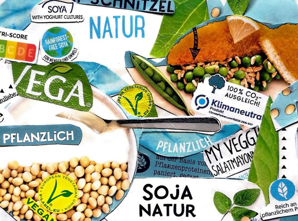 Auf dem Bild sind verschiedene Verpackungsausschnitte von veganen Ersatzprodukten zu sehen. Zum Beispiel von pflanzlichem Joghurt aus Sojabohnen oder Schnitzeln aus Erbsen(-protein).